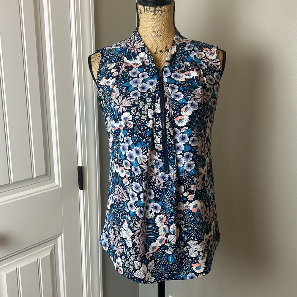 Warehouse Floral top size 6